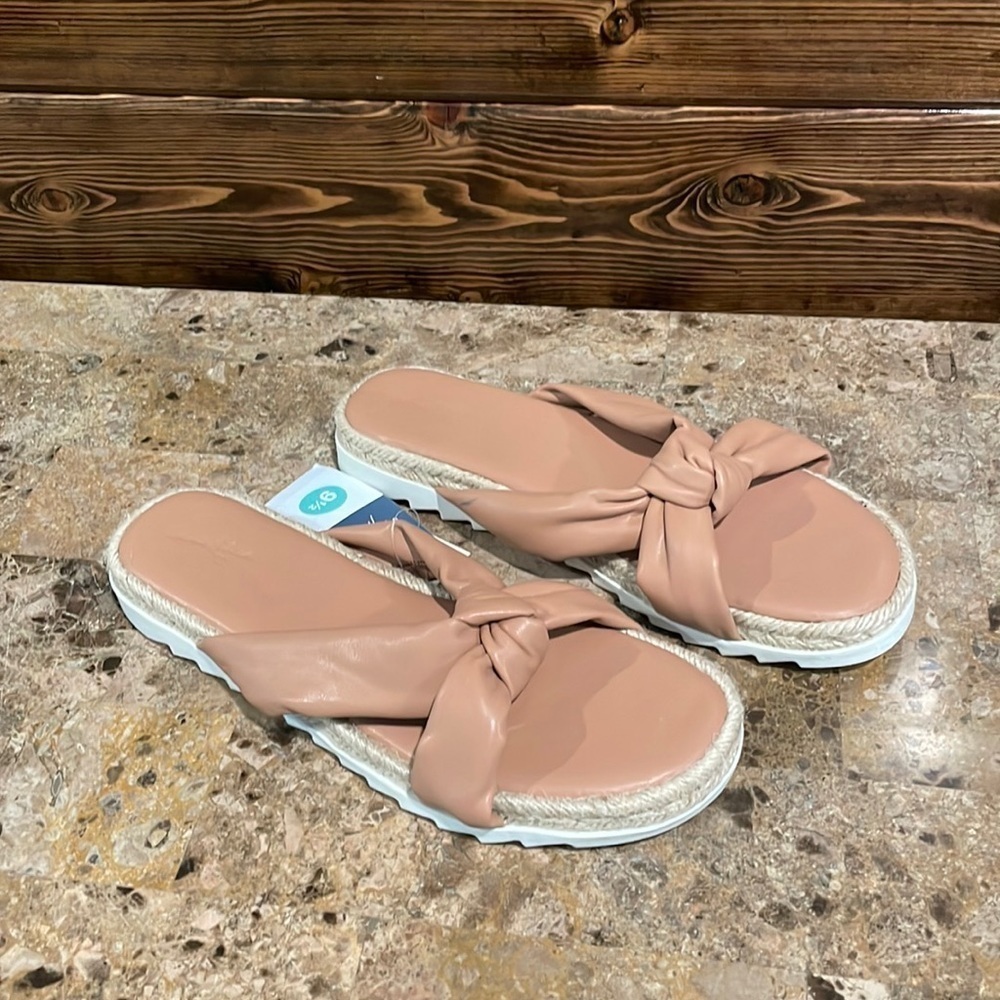 Women’s Sandals